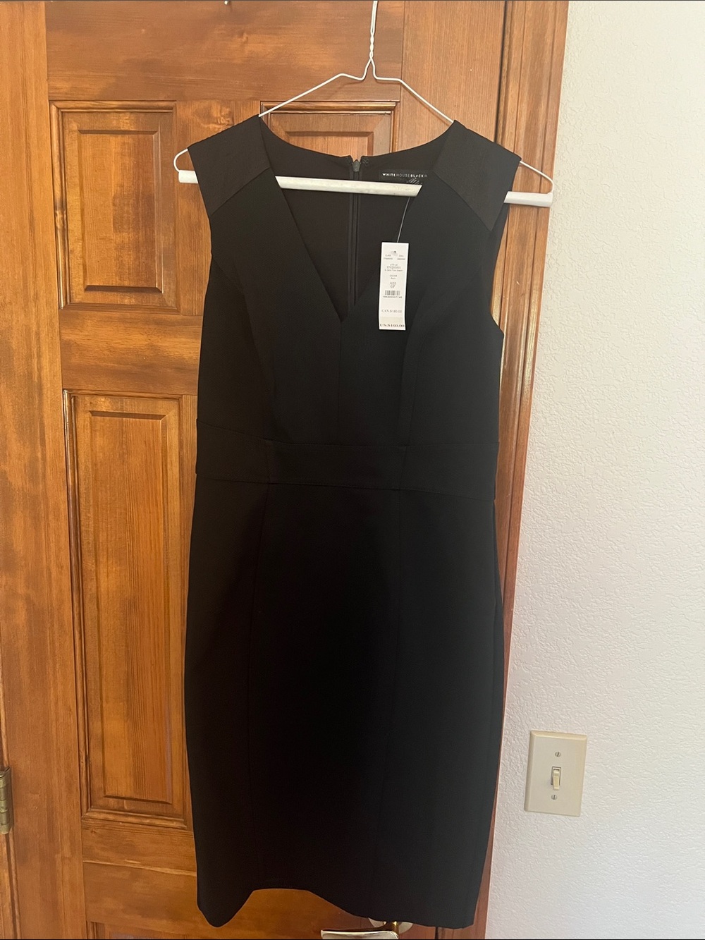 White House Black Market Black Sleeveless V‑Neck Sheath Dress